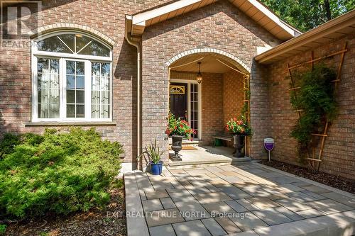 28 Nicholson Crescent, Springwater, ON - Outdoor