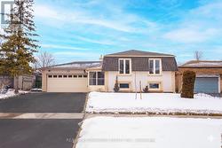 305 PINEGROVE ROAD  Oakville, ON L6K 3P8