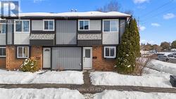 428 MOODIE DRIVE  Ottawa, ON K2H 8A6