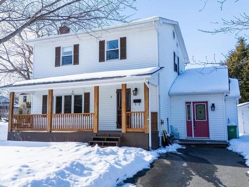 2 Foster Street  Kentville, NS B4N 1X3