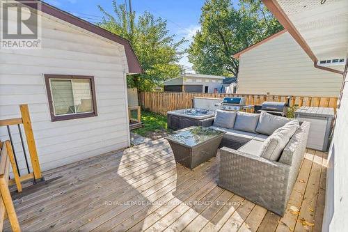 284 Ivon Avenue, Hamilton, ON - Outdoor With Deck Patio Veranda With Exterior