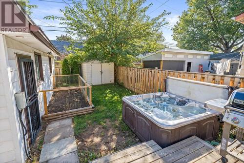 284 Ivon Avenue, Hamilton, ON - Outdoor With Deck Patio Veranda