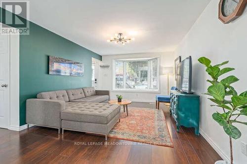 284 Ivon Avenue, Hamilton, ON - Indoor