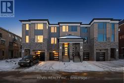 15 YELLOW RAIL CRESCENT  Brampton, ON L7A 5M7