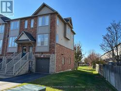 15 CHAPMAN LANE  Hamilton, ON L9G 0A5