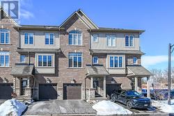 17 - 257 PARKSIDE DRIVE  Hamilton, ON L8B 0W5
