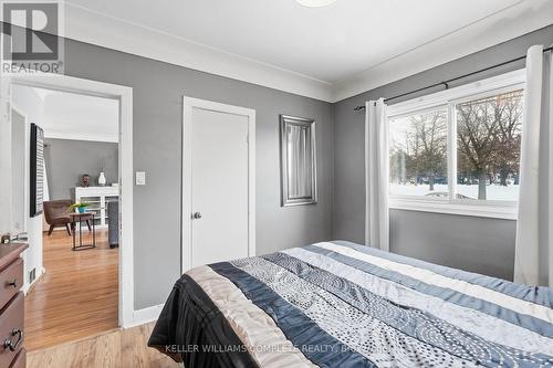 20 East 18Th Street, Hamilton, ON - Indoor Photo Showing Bedroom