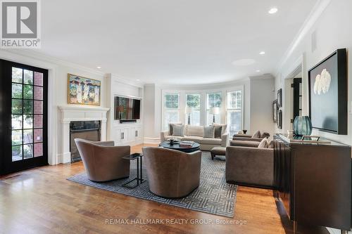 525 Piccadilly Avenue, Ottawa, ON - Indoor Photo Showing Living Room With Fireplace