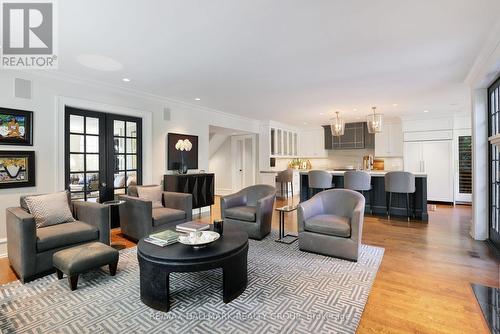 525 Piccadilly Avenue, Ottawa, ON - Indoor Photo Showing Living Room