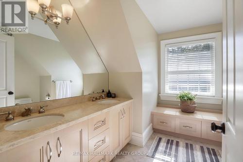525 Piccadilly Avenue, Ottawa, ON - Indoor Photo Showing Bathroom