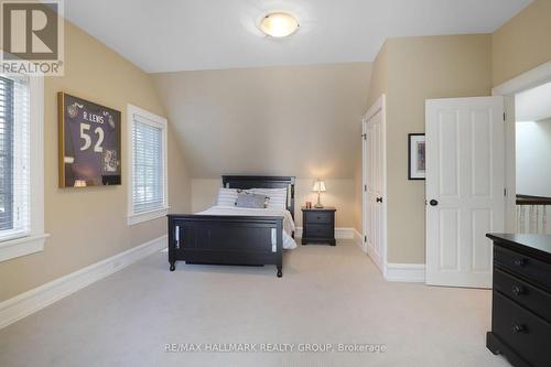 525 Piccadilly Avenue, Ottawa, ON - Indoor Photo Showing Bedroom