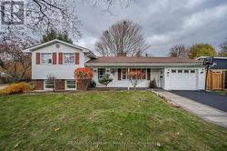 15 HARVEST LANE  Brantford, ON N3R 5R3