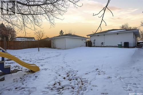 62 Vernon Crescent, Regina, SK - Outdoor