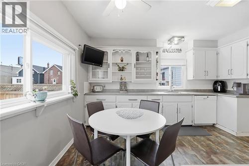 20 East 18Th Street, Hamilton, ON - Indoor Photo Showing Dining Room