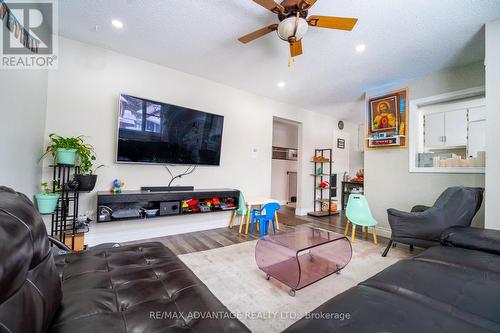 46 Forest Road, Cambridge, ON - Indoor Photo Showing Living Room