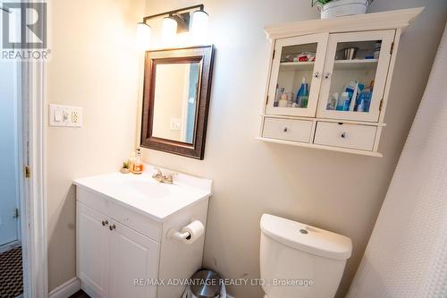 46 Forest Road, Cambridge, ON - Indoor Photo Showing Bathroom