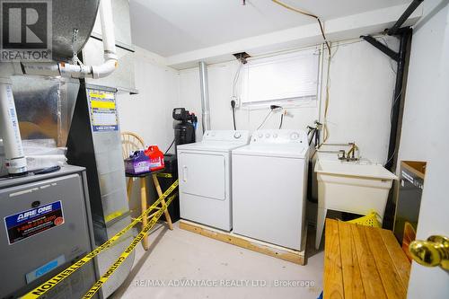 46 Forest Road, Cambridge, ON - Indoor Photo Showing Laundry Room