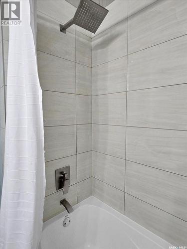 329 Clearwater Place, Saskatoon, SK - Indoor Photo Showing Bathroom