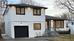 2276 WYANDOTTE DRIVE  Oakville, ON L6L 2T5