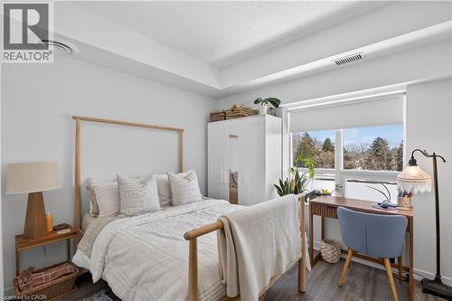 16 Markle Crescent Unit# 509, Ancaster, ON - Indoor Photo Showing Bedroom