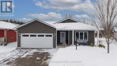 33 LAKE BREEZE DRIVE  Ashfield-Colborne-Wawanosh (Colborne), ON N7A 0B7