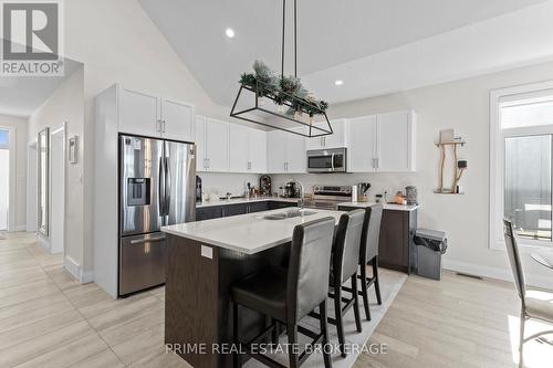15 Compass Trail, Central Elgin, ON - Indoor Photo Showing Kitchen With Stainless Steel Kitchen With Upgraded Kitchen
