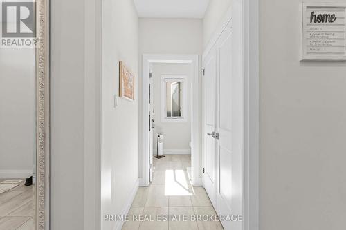 15 Compass Trail, Central Elgin, ON - Indoor Photo Showing Other Room