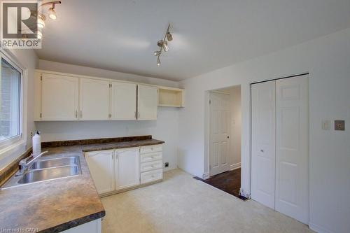 36 Fox Run, Barrie, ON - Indoor Photo Showing Kitchen With Double Sink