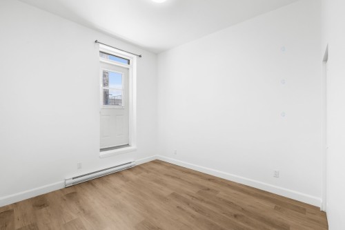 Chambre à coucher - 2-4495 Av. Papineau, Montréal (Le Plateau-Mont-Royal), QC - Indoor Photo Showing Other Room