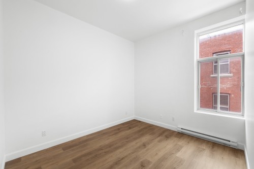 Chambre à coucher - 2-4495 Av. Papineau, Montréal (Le Plateau-Mont-Royal), QC - Indoor Photo Showing Other Room