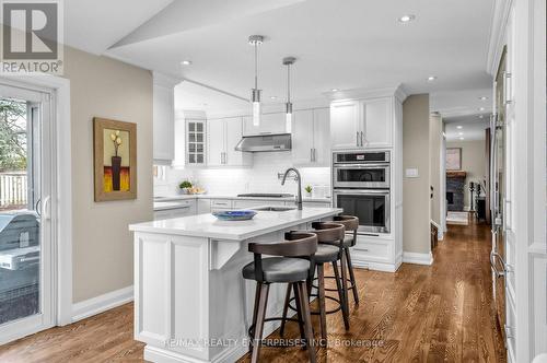 315 Swinburne Road, Burlington, ON - Indoor Photo Showing Kitchen With Upgraded Kitchen