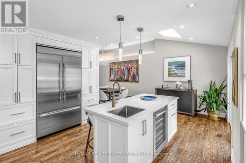 315 Swinburne Road, Burlington, ON - Indoor Photo Showing Kitchen