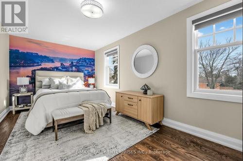 315 Swinburne Road, Burlington, ON - Indoor Photo Showing Bedroom