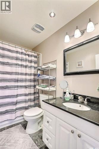 122 Macarthur Drive, Prince Albert, SK - Indoor Photo Showing Bathroom