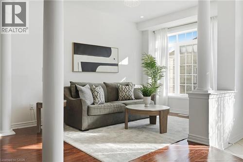 3071 Jenn Avenue, Burlington, ON - Indoor