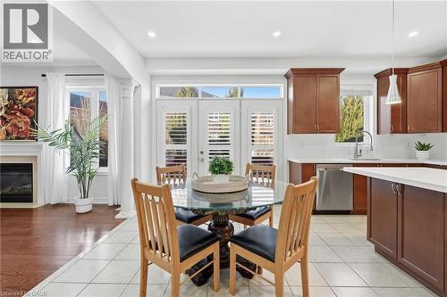 3071 Jenn Avenue, Burlington, ON - Indoor Photo Showing Dining Room