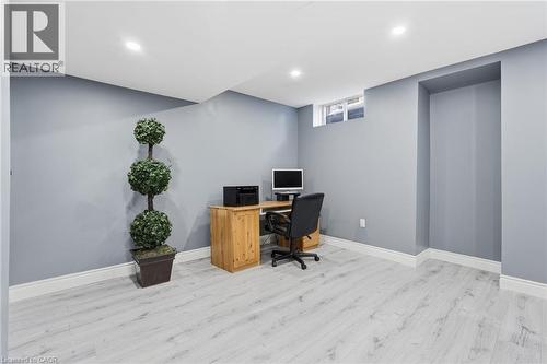 3071 Jenn Avenue, Burlington, ON - Indoor