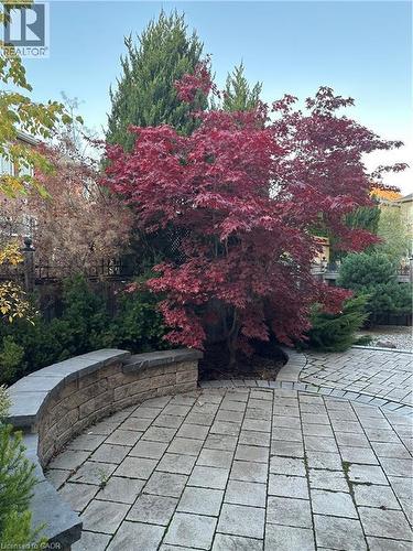 3071 Jenn Avenue, Burlington, ON - Outdoor