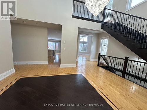 2613 Fifth Line W, Mississauga, ON - Indoor Photo Showing Other Room