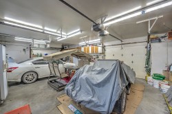 Garage - 