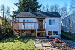 649 McPhee Ave  Courtenay, BC V9N 2Z7