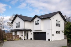 9356 East Saanich Rd  North Saanich, BC V8L 1H9