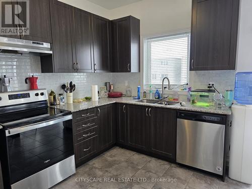 Kitchen - 351 Ridley Crescent, Southgate, ON - Indoor Photo Showing Kitchen With Stainless Steel Kitchen With Double Sink With Upgraded Kitchen