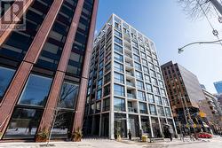 206 - 39 BRANT STREET  Toronto, ON M5V 0M8