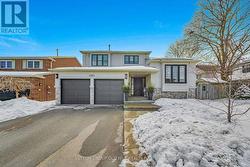 2361 FOLKWAY DRIVE  Mississauga, ON L5L 3C6