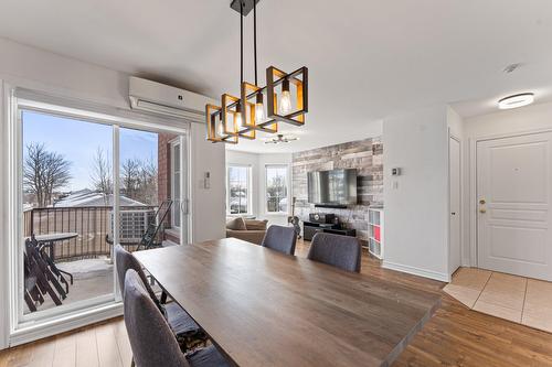 Salle à manger - 8-990 Rue Melançon, Saint-Jérôme, QC - Indoor Photo Showing Dining Room