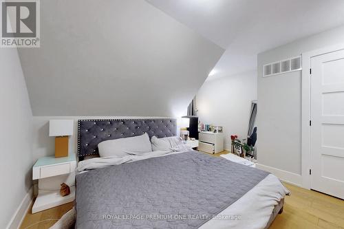 223 Manning Avenue, Toronto, ON - Indoor Photo Showing Bedroom