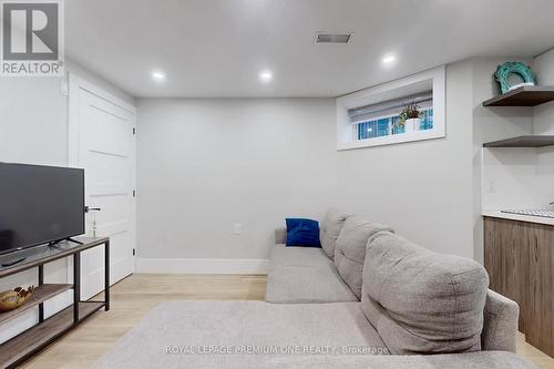 223 Manning Avenue, Toronto, ON - Indoor