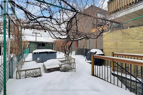 223 Manning Avenue, Toronto, ON - Outdoor