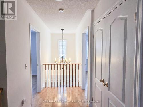 4 Belgrave Square, Markham, ON - Indoor Photo Showing Other Room